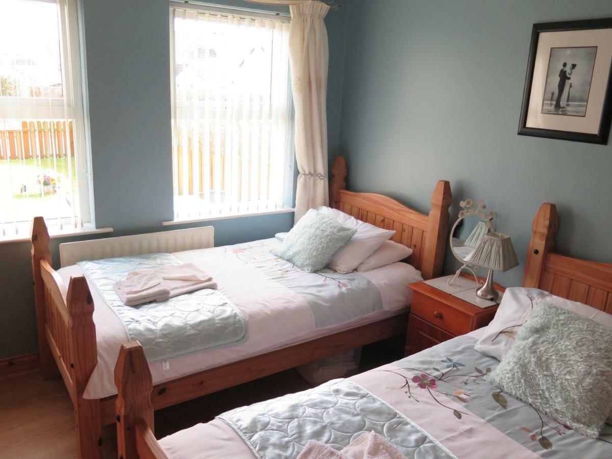 Glen Haven Bed And Breakfast Ballycastle Esterno foto